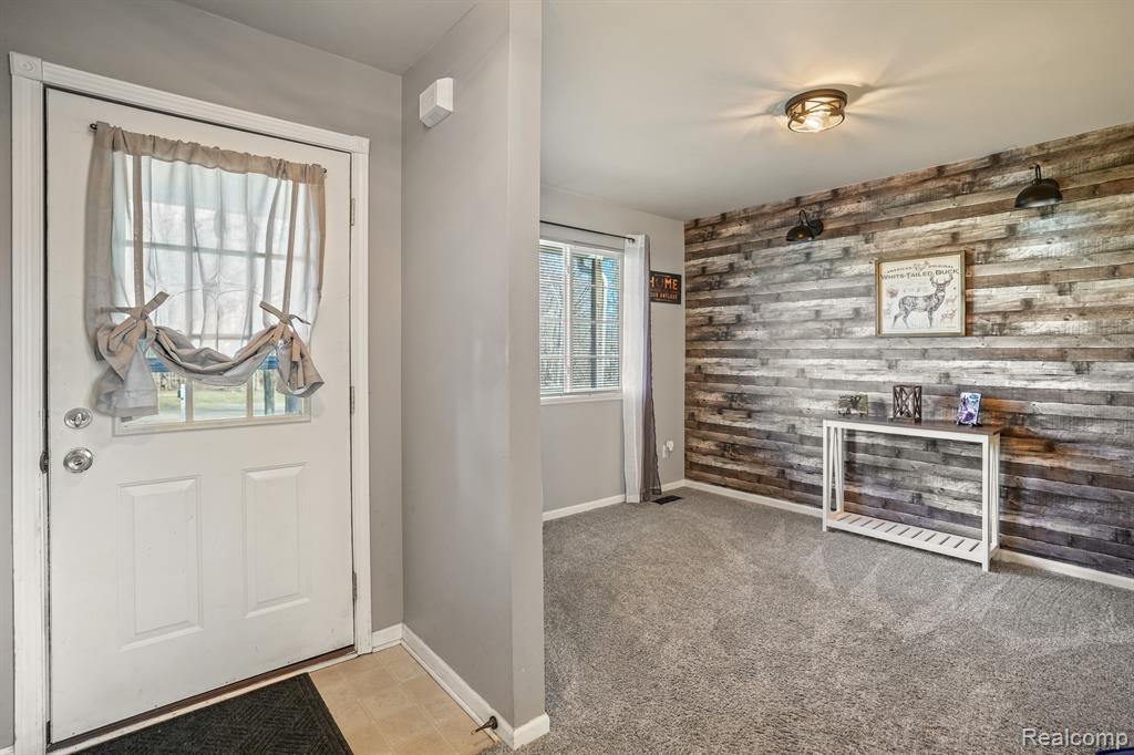 5124 HICKORY Trail, Grand Blanc, MI 48439 — Photo 22