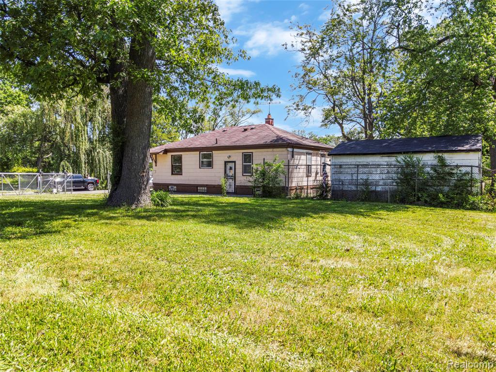 8539 Desoto Street, Detroit, MI 48238 — Photo 37