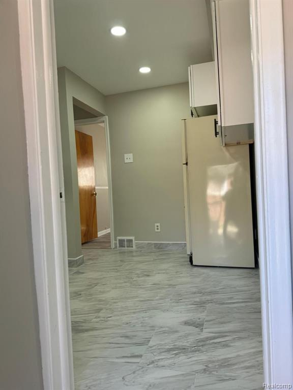 6630 NORBORNE Avenue, Dearborn Heights, MI 48127 — Photo 12