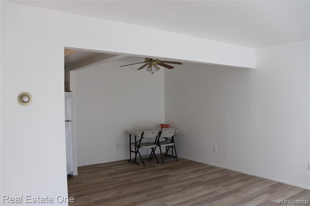 8256 Karam Boulevard, Warren, MI 48093 — Photo 9