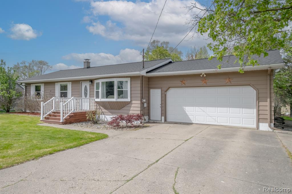 4783 Doane Highway, Potterville, MI 48876 — Photo 2