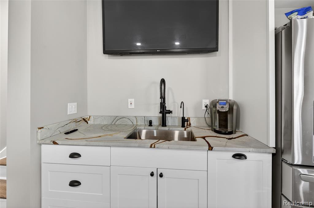 5360 Stone Garden Drive, Howell, MI 48843 — Photo 32