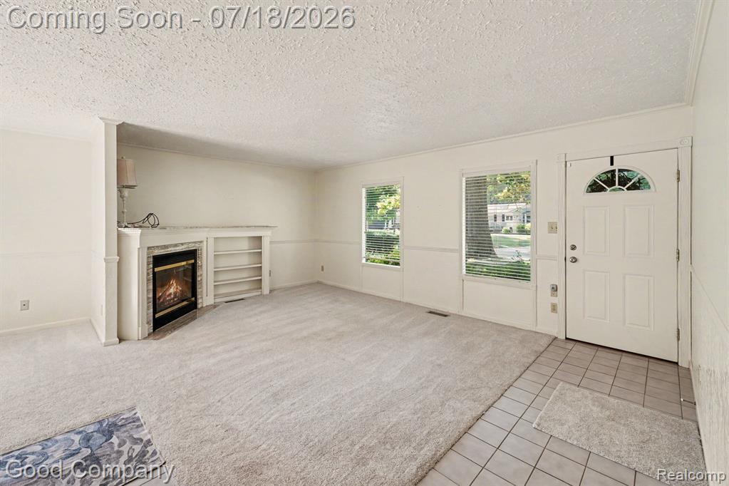 6284 Woodsdale Drive, Grand Blanc, MI 48439 — Photo 3
