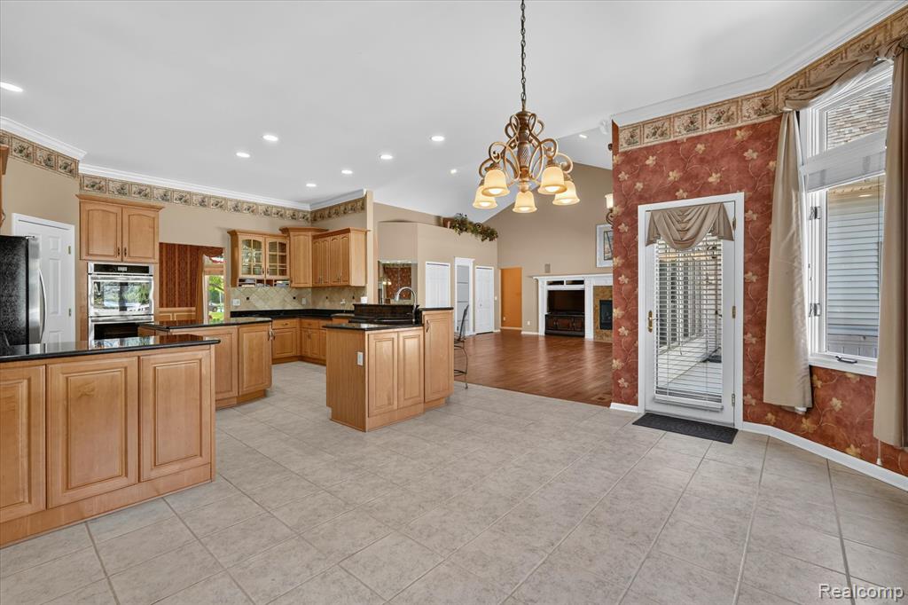 2212 Lily Court, Davison, MI 48423 — Photo 22