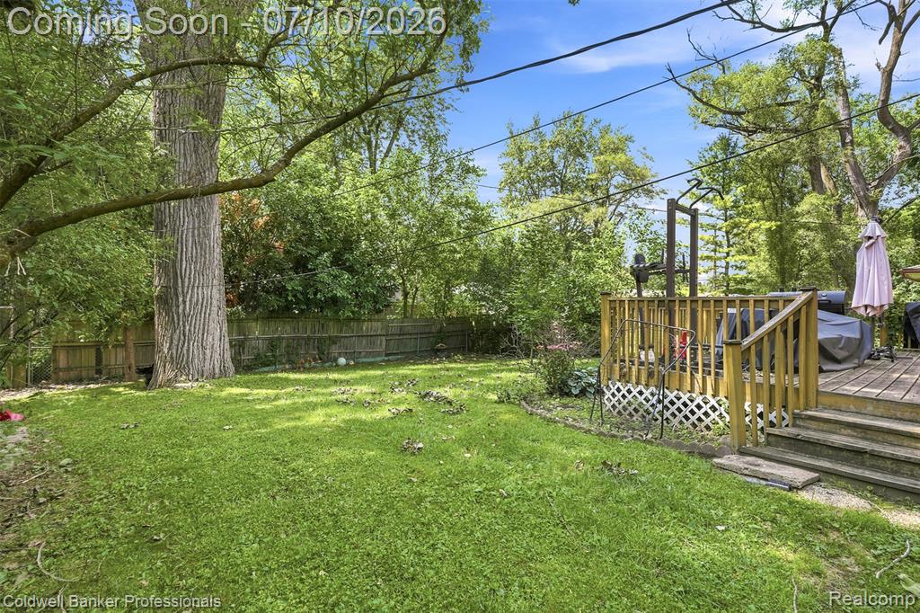23821 Manistee Street, Oak Park, MI 48237 — Photo 35