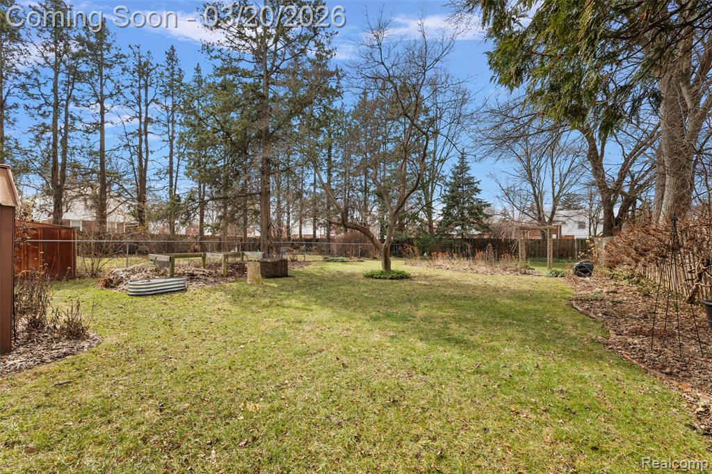 16811 Plainview Avenue, Detroit, MI 48219 — Photo 65