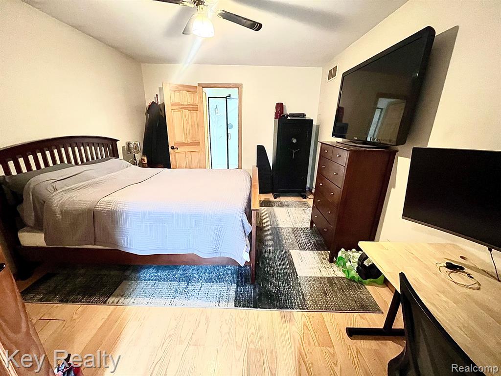 40030 WILLIS Road, Belleville, MI 48111 — Photo 43