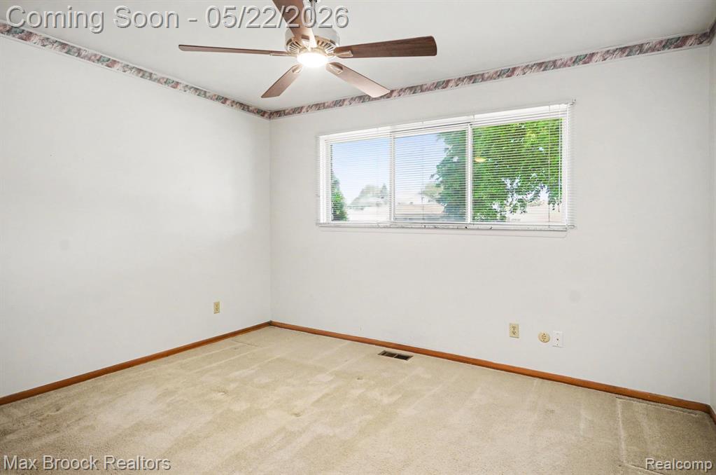 28829 Flanders Avenue, Warren, MI 48088 — Photo 11