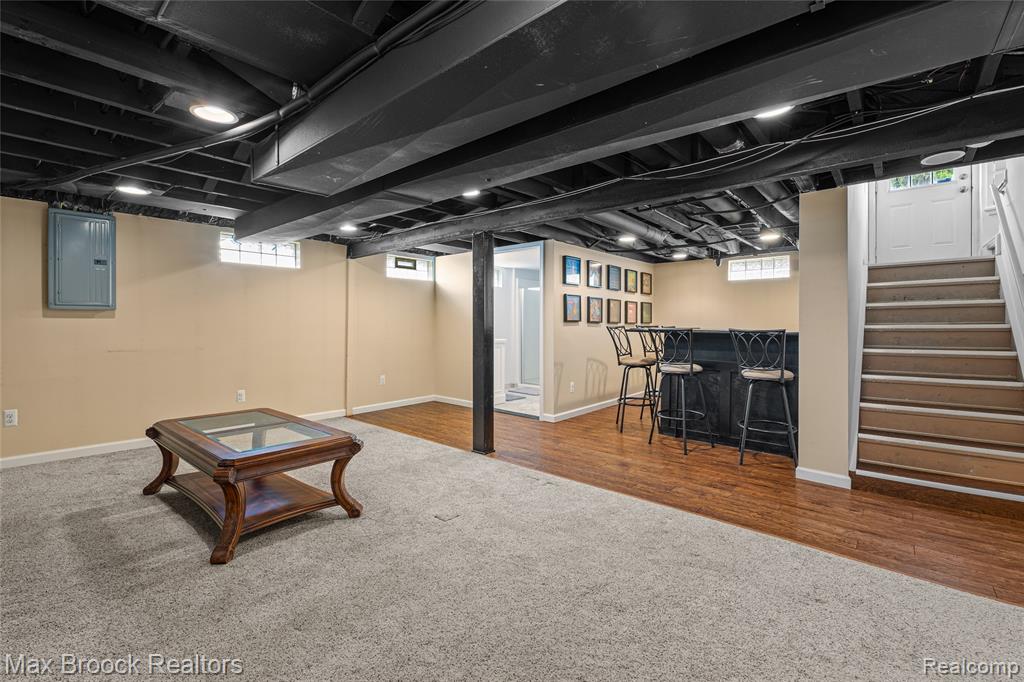 29064 Howard Avenue, Madison Heights, MI 48071 — Photo 12