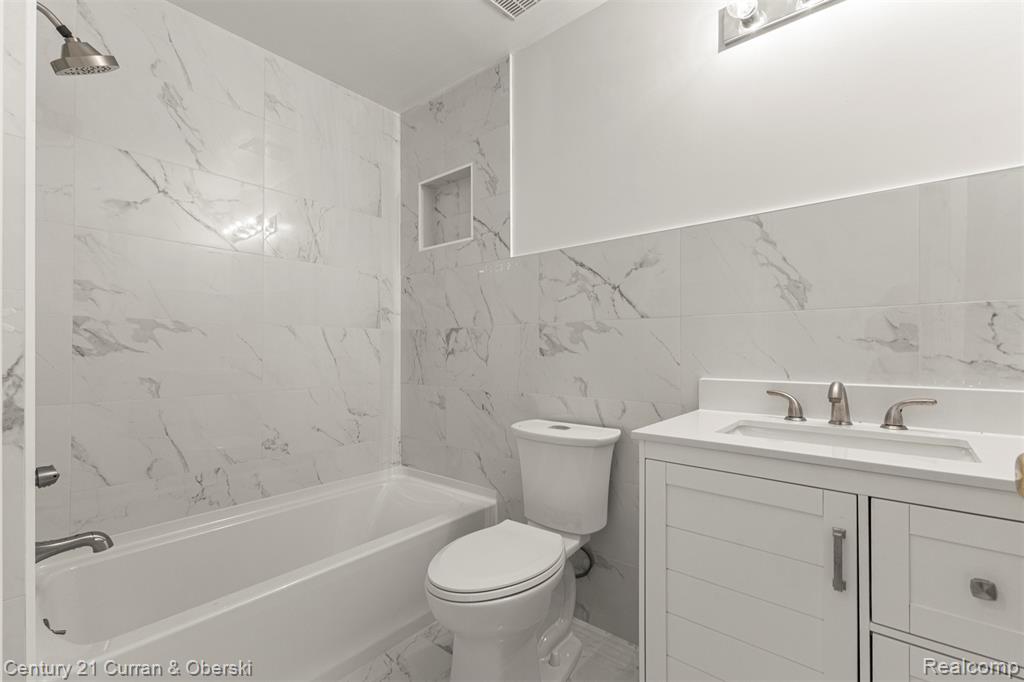 39444 Springwater Drive, Northville, MI 48168 — Photo 23