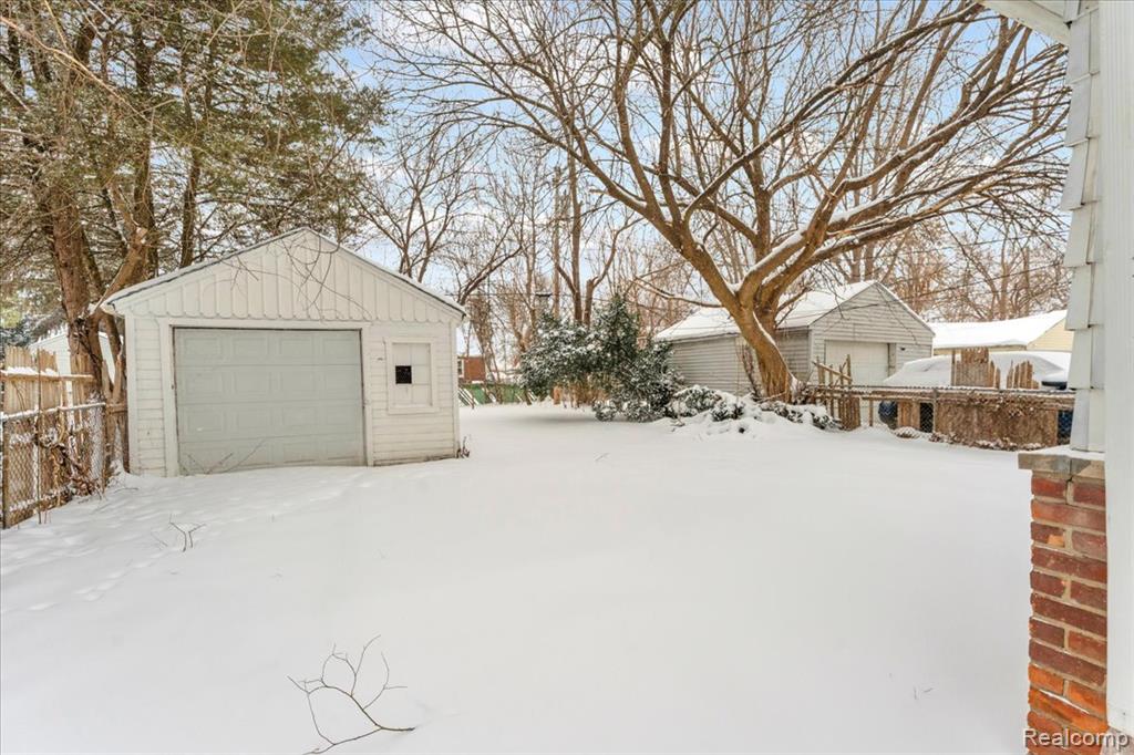 11475 Lakepointe Street, Detroit, MI 48224 — Photo 21