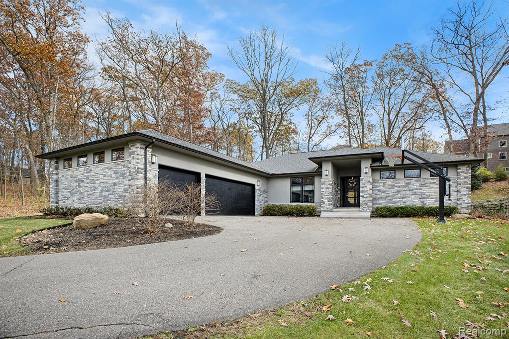 5888 Wyndam Lane, Brighton, MI 48116 — Photo 42