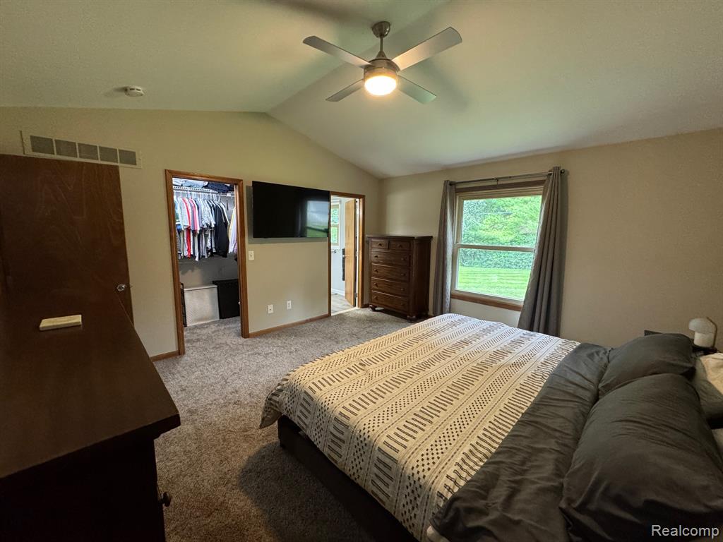 5851 Kingfisher Lane, Clarkston, MI — Photo 40
