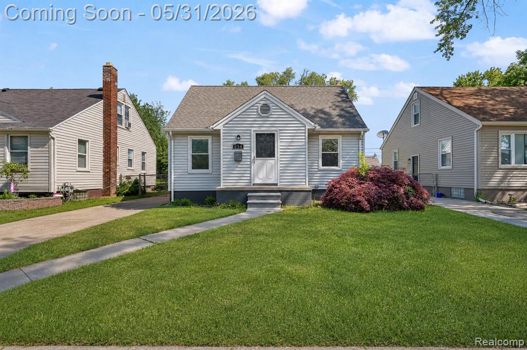 654 Ford Boulevard, Lincoln Park, MI 48146