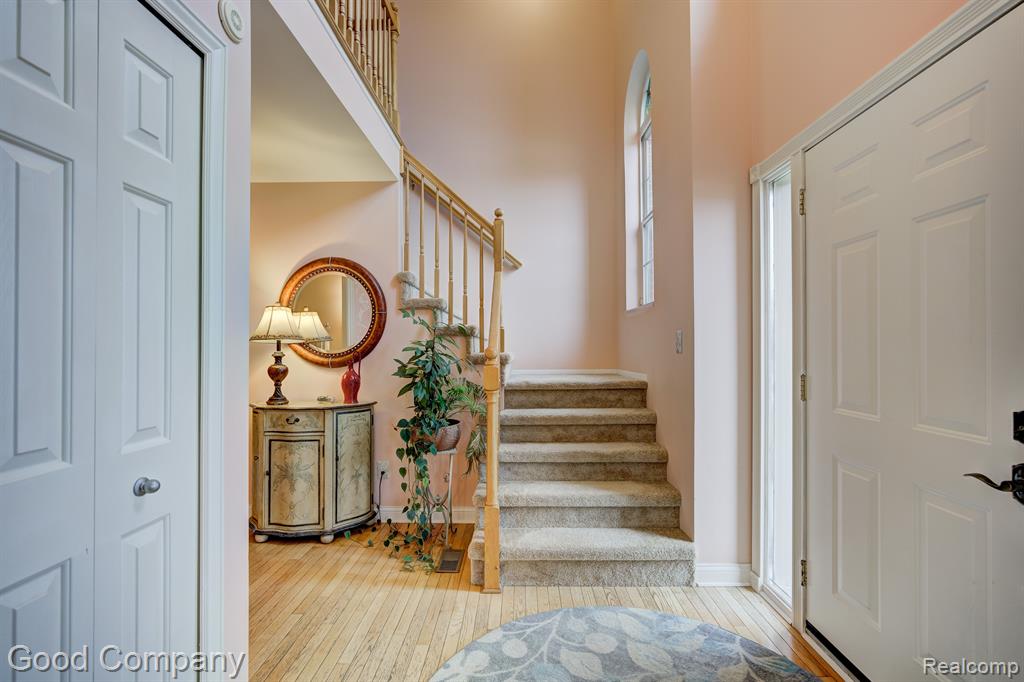755 OAK POINT Lane, Madison Heights, MI 48071 — Photo 5