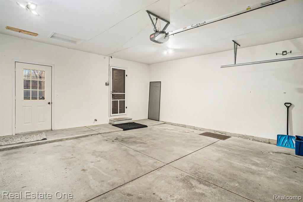 9413 Blue Spruce Court, 54, Davison, MI 48423 — Photo 19