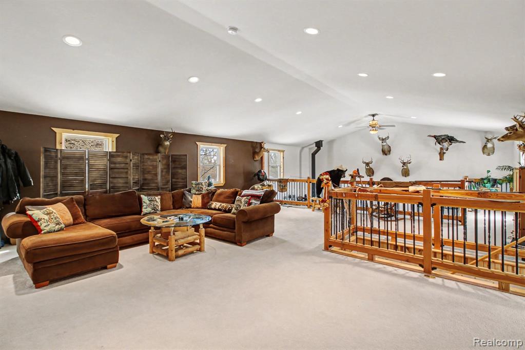 9631 BYRON Road, Howell, MI 48855 — Photo 8