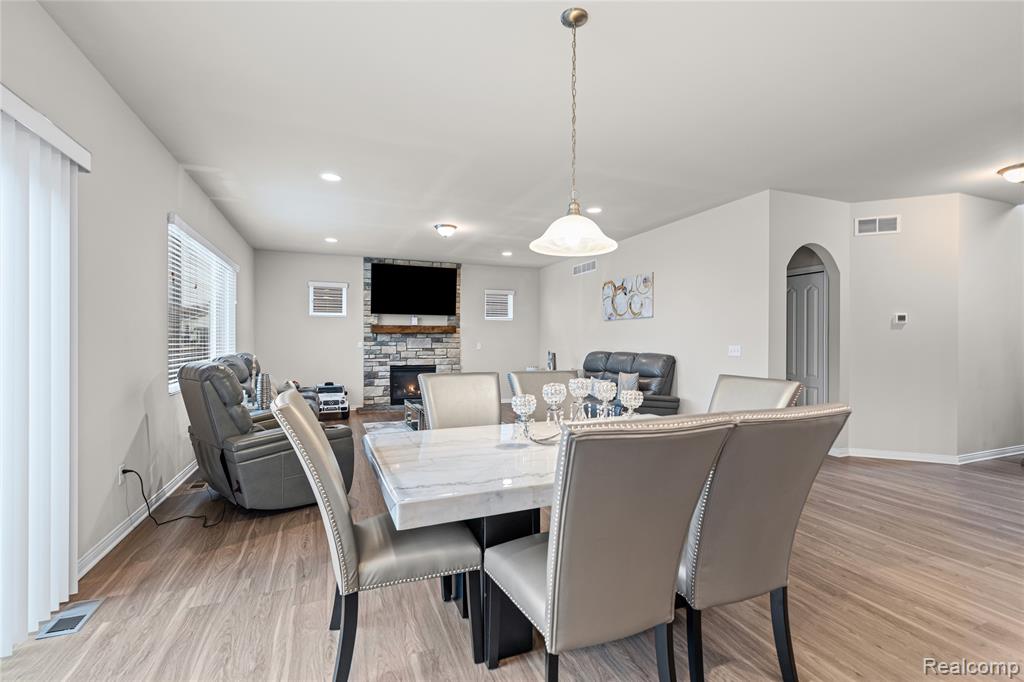 320 Hidden River E, Holly, MI 48442 — Photo 15
