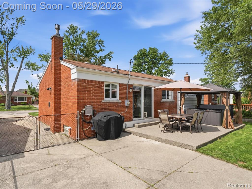 30728 Whittier Avenue, Madison Heights, MI 48071 — Photo 27