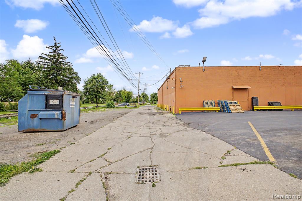 19323 W Warren Avenue, Detroit, MI 48228 — Photo 38