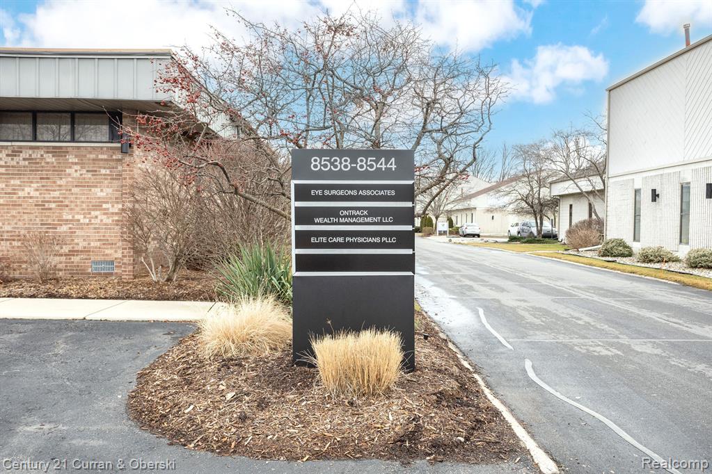 8544 N CANTON CENTER Road, Canton, MI 48187 — Photo 23