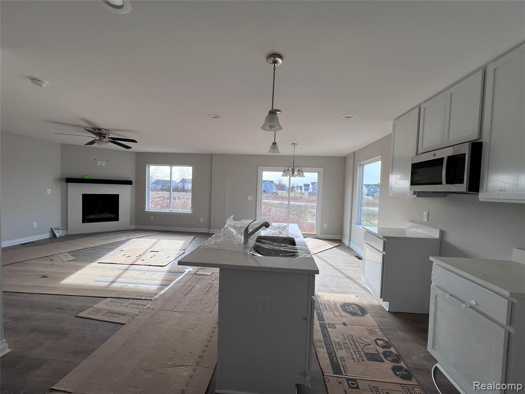 471 Pattan Drive, Wixom, MI — Photo 2