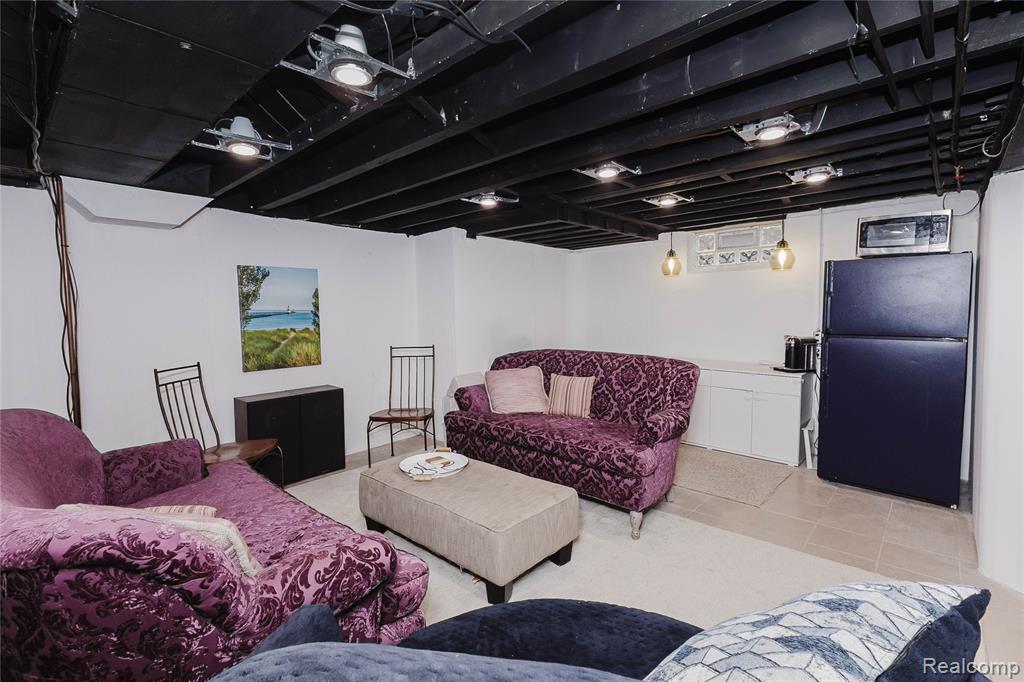437 Normandy Road, Royal Oak, MI 48073 — Photo 24