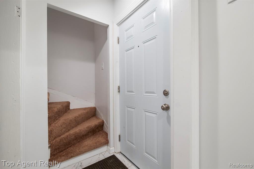 19164 Riopelle Street, Highland Park, MI 48203 — Photo 7