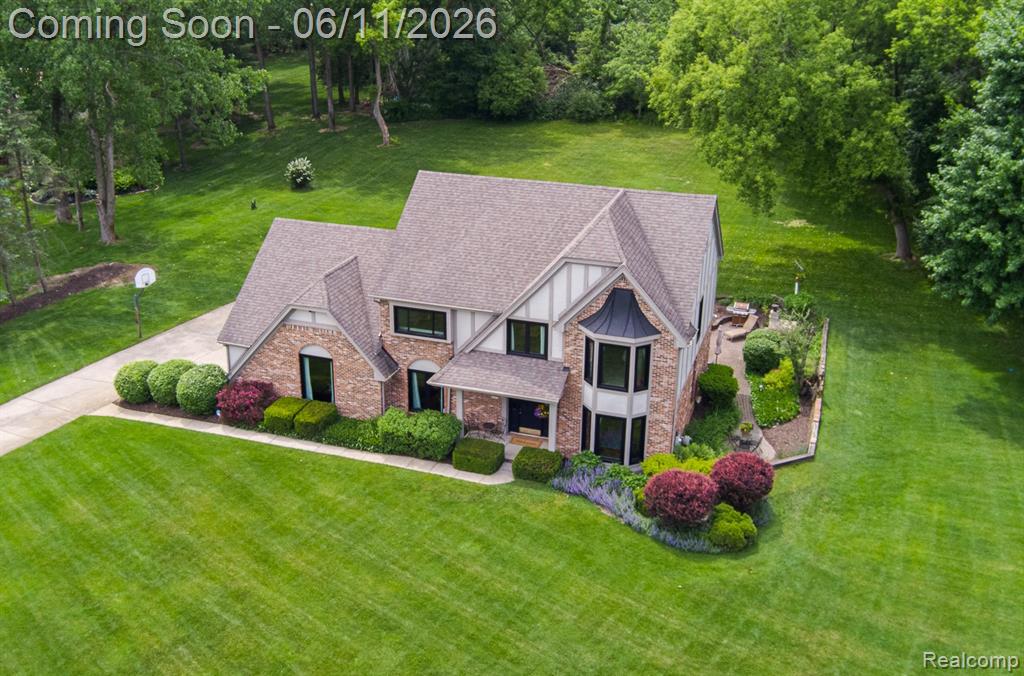 6563 Sun Valley Drive, Clarkston, MI 48348 — front exterior