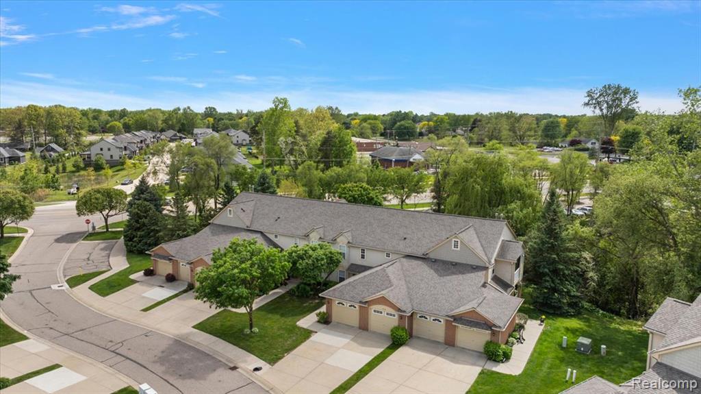 55093 Westchester Drive, 45, Shelby Twp, MI 48316 — Photo 6