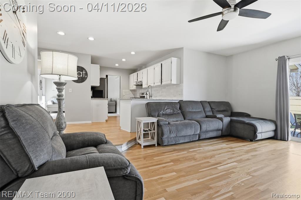 43800 Simsbury Street, Canton, MI 48187 — Photo 15