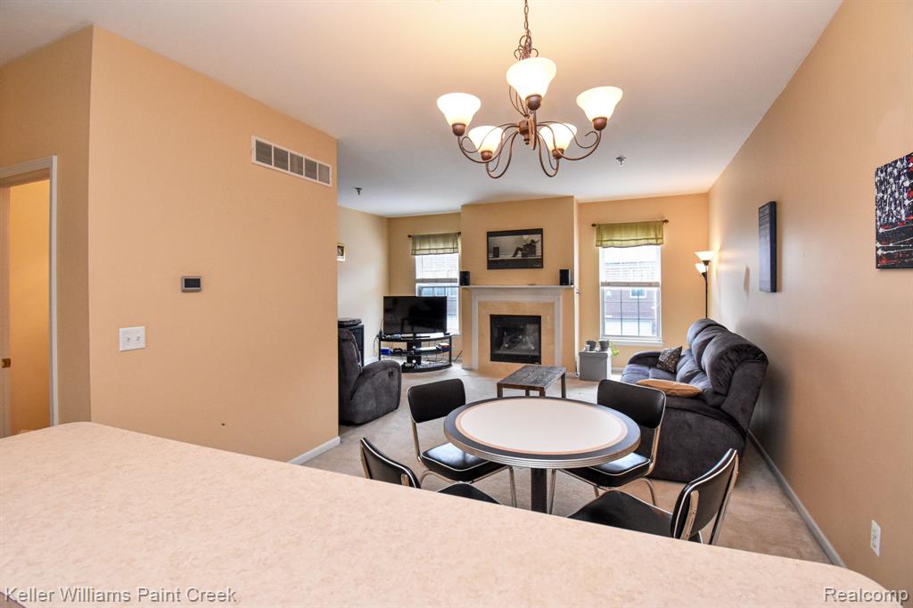 25467 SAINT JAMES, Southfield, MI 48075 — Photo 8