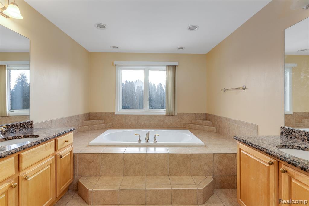 122 Sand Bar Lane, Detroit, MI 48214 — Photo 42