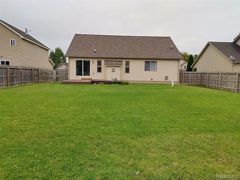 7484 WALNUT Drive, Goodrich Vlg, MI — Photo 37