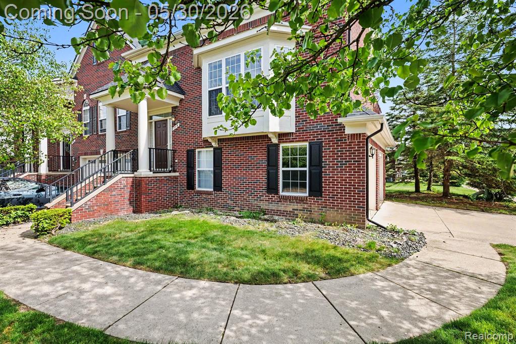 776 PAINT CREEK Drive, Troy, MI 48085 — Photo 3