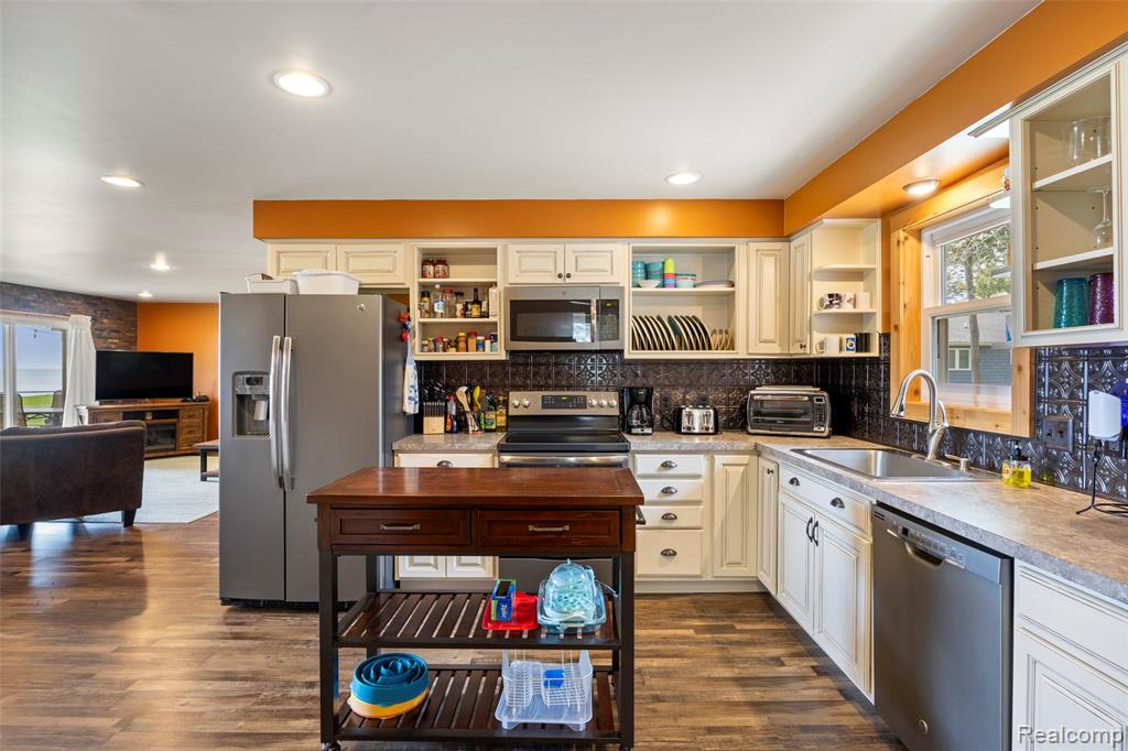 8171 Lakeshore Road, Lexington, MI 48450 — Photo 16
