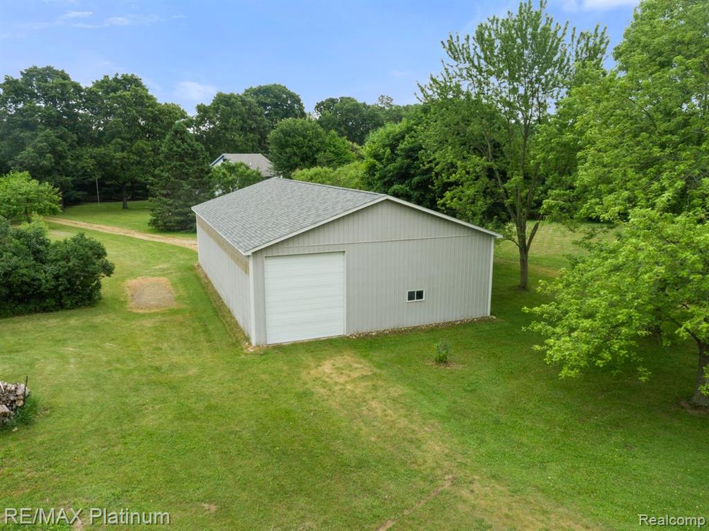 12902 Autumn Ridge Court, Milford, MI 48380 — Photo 56