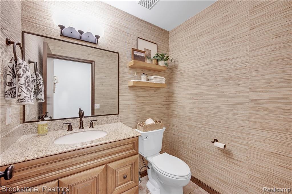 5067 Algonquin Boulevard, Clarkston, MI 48348 — Photo 16