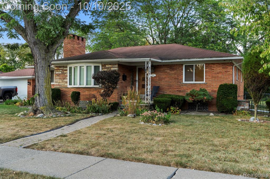 19945 Woodside Street, Harper Woods, MI 48225 — Photo 2