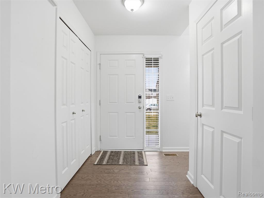 48672 Ivory Orchard Drive, Macomb, MI 48042 — Photo 4