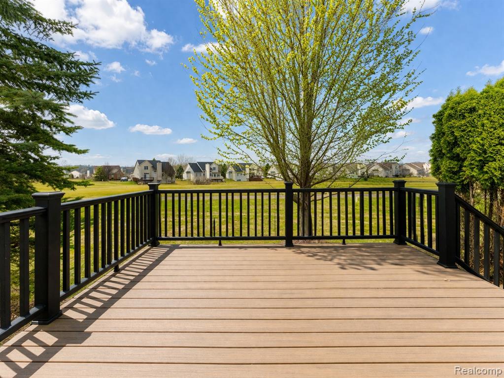 11126 Strathmore Court, Grand Blanc, MI 48439 — Photo 7