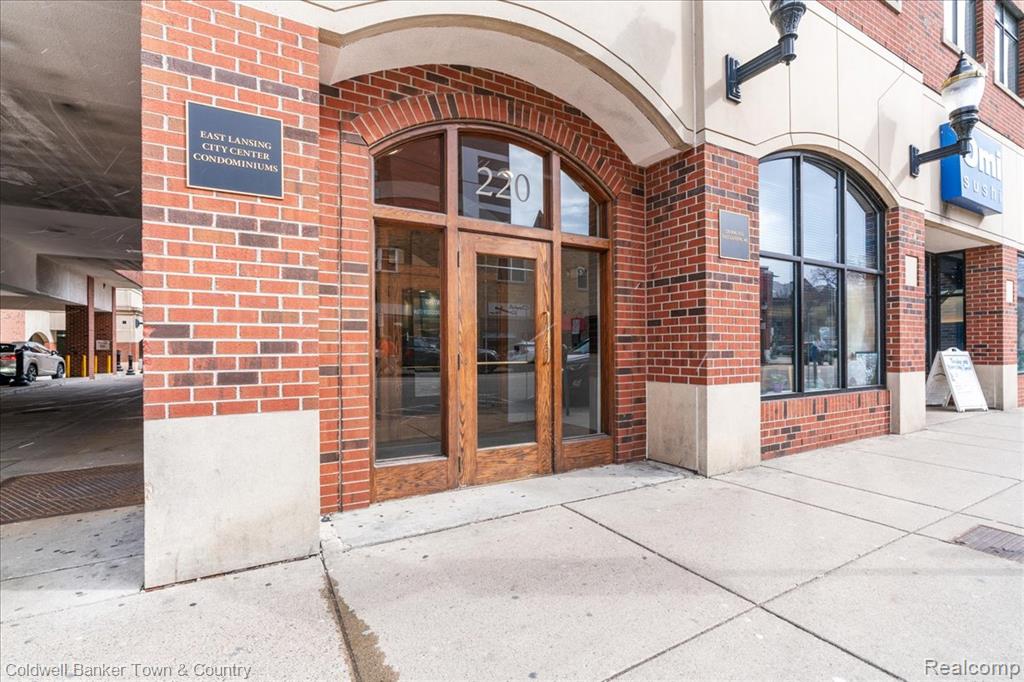 220 Mac Avenue, 411, East Lansing, MI 48823 — Photo 2
