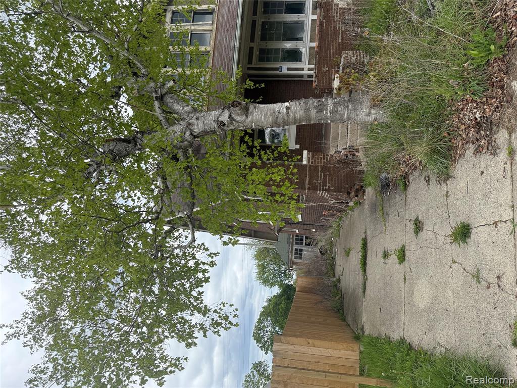4420 Burns Street, Detroit, MI 48214 — Photo 2