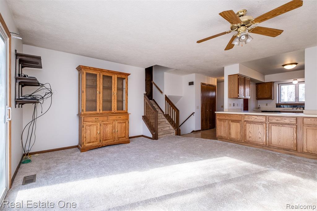 7053 Pershing, Waterford, MI 48327 — Photo 13