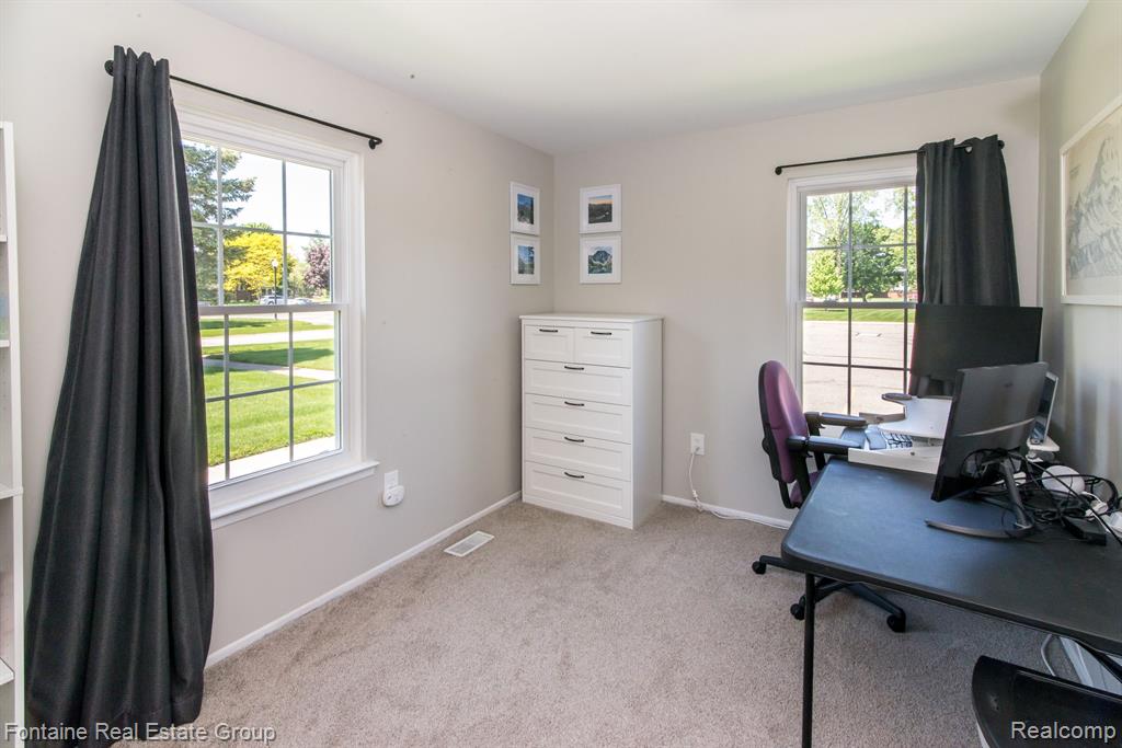 24606 BASHIAN Drive, Novi, MI — Photo 17