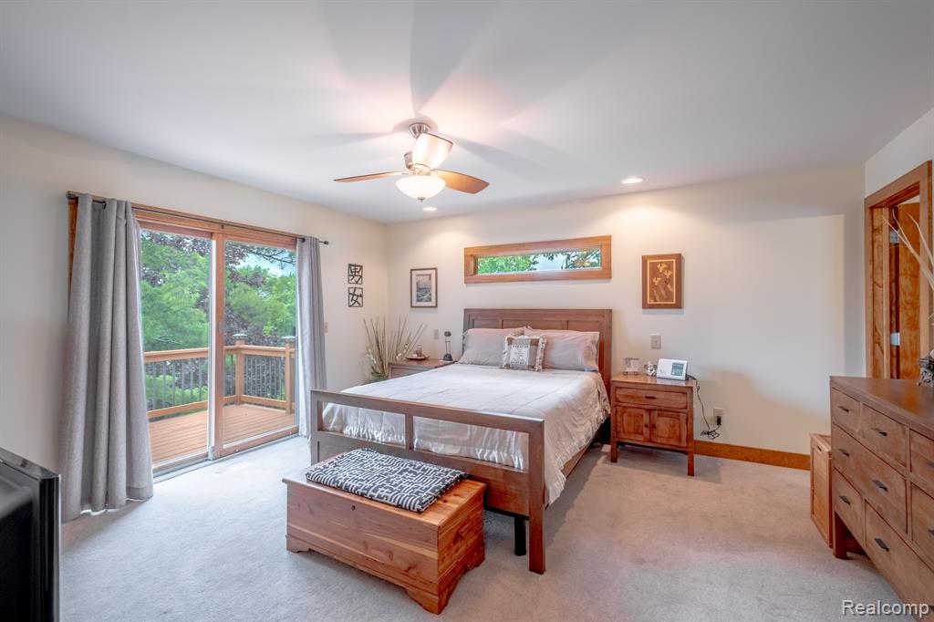7488 DRIFTWOOD Drive, Fenton, MI 48430 — Photo 13