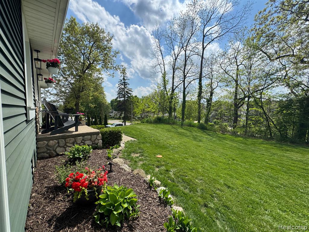620 EAST Street, Milford, MI 48381 — Photo 32