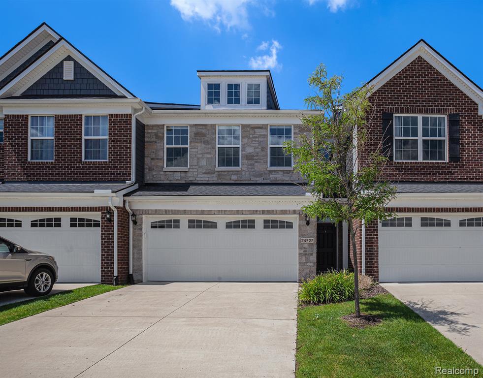 24727 IVY LANE, Novi, MI — Photo 2