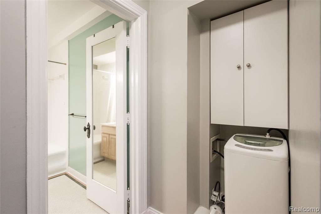 15 E Kirby, Detroit, MI 48202 — Photo 11