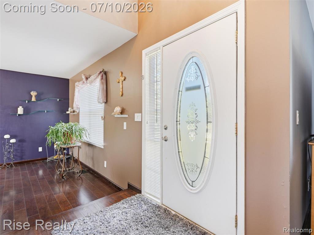 8324 Sherwood Drive, Grand Blanc, MI 48439 — Photo 3